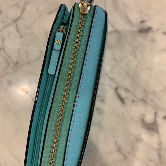 Kate spade wallet turquoise color (Tiffany blue) - Picture 3 of 8